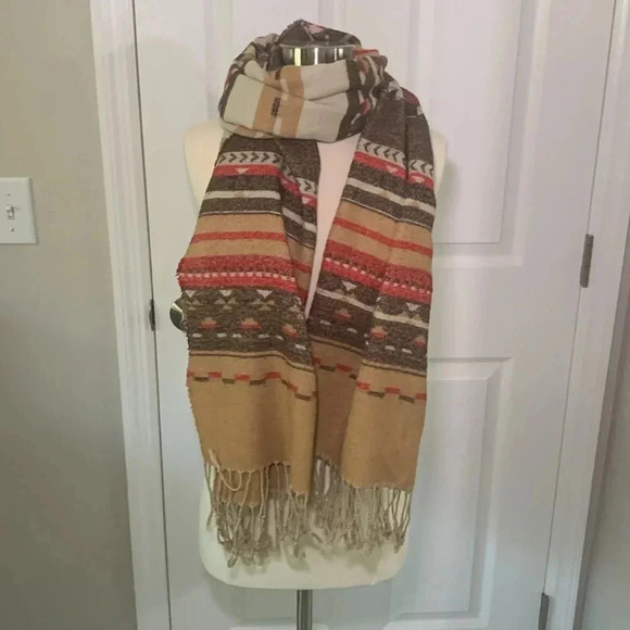 Southwestern print wool scarf - Picture 5 of 7